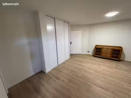 à louer – t1 meublé 33 m² – saint-jean-de-gonville
