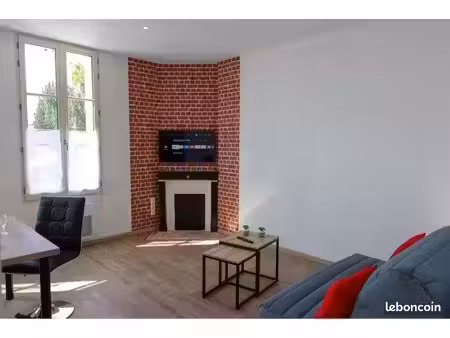 charmant studio meublé de 30 m²  état neuf