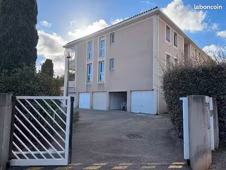 parking/box 13 m² la seyne sur mer