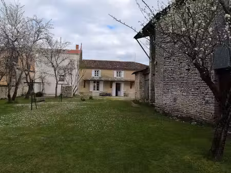 maison 4 pièces 122m²