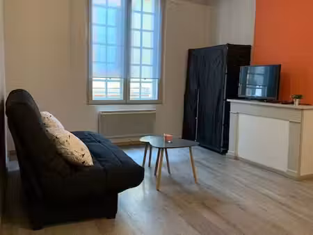 t1 30m2 tout equipé et climatisé
