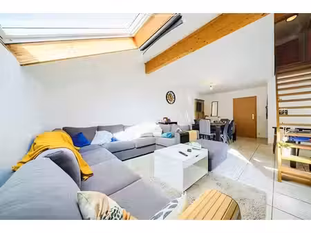 duplex 2 chambres avec jardin et terrasse plein sud
