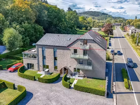 appartement lumineux  2 chambres  jardin et parking