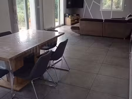 maison. 188 m2 . 4 chambres