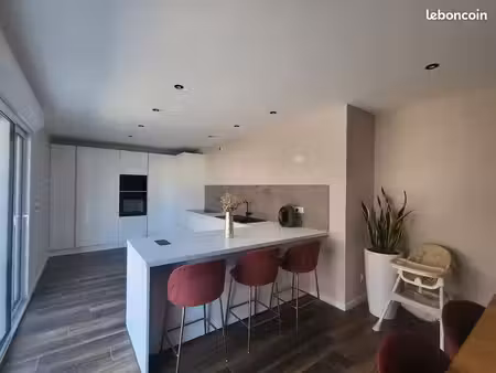 maison de 180 m² entièrement rénovée au cœur de lagrave