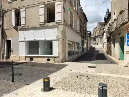 local commercial montmorillon centre
