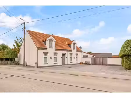 landhuis op een perceel van bijna 30 are in kortenaken
