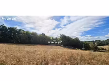 terrain 2590 m² saint-yrieix-la-perche