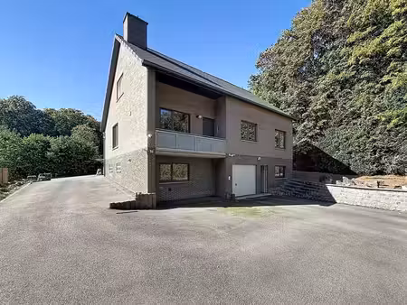 villa/bureaux à hoeilaart  accès aisé aux grands axes