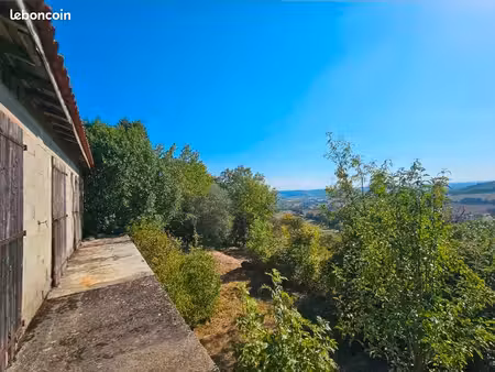 maison à renover avec vue imprenable sur le quercy