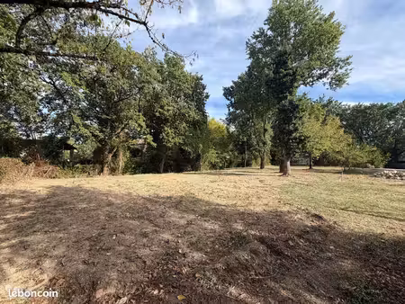 terrain 815 m² montauban