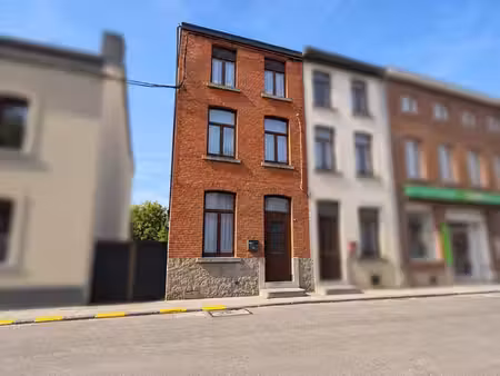 maison 2 ch avec jardin et grenier aménageable à walcourt