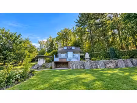 bungalow de 55m2 au coeur d'un bois
