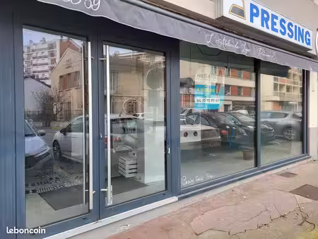location local commercial