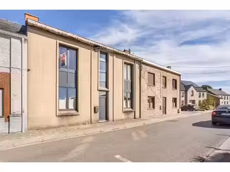 maison 2 chambres avec cour