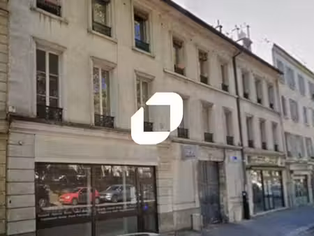 local commercial 139 m²
