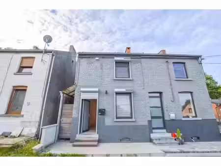delfimmo - jolie maison avec elec. conforme & 8 pan. ph. !