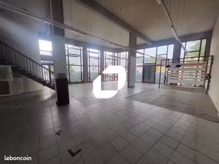 local commercial 429 m²