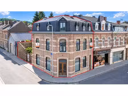 immeuble mixte à rénover - beau potentiel