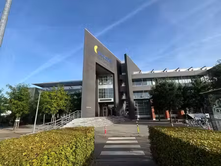 le business center accentis  lierre - à partir de 25 m²