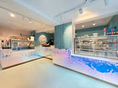 absolute toplocatie ijssalon-broodjesaak