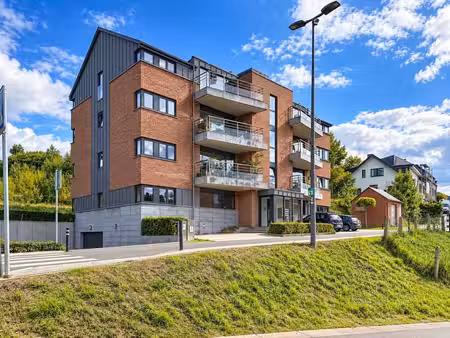 stavelot: appartement 2 chambres avec terrasse et parking