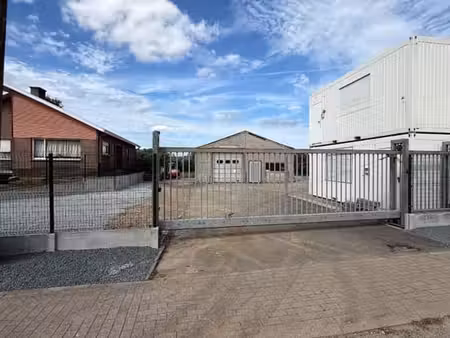 entrepôt à louer dans un emplacement privilégié à ninove