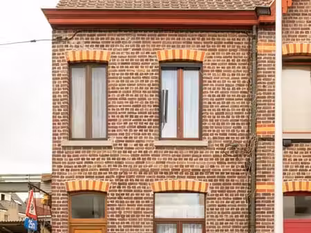 instapklare karaktervolle rijwoning in het centrum van ma...