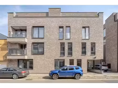 spacieux appartement 3 chambres (possibilité de location meu
