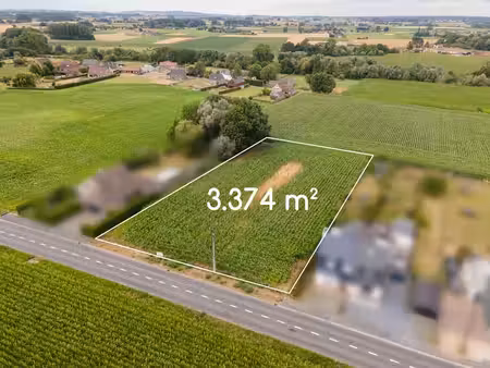terrain à bâtir à vendre de 33a 74ca