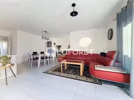 maison 5 pièces 93 m²