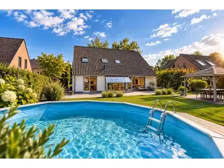 belle villa 4 chambres avec piscine  proche du centre d’a...