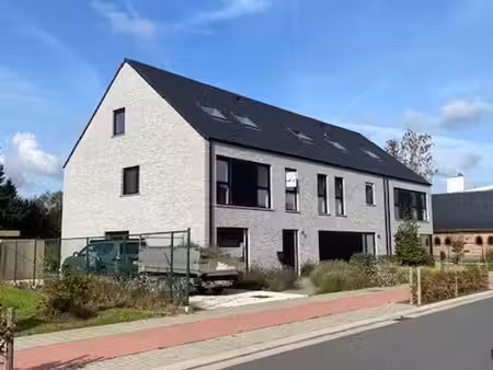 exclusieve energiezuinige nieuwbouwwoning met 4 slpks  ov...