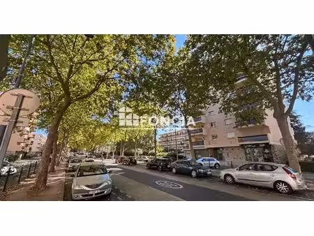 ramonville saint agne : t2 avec balcon  cave et place de parking