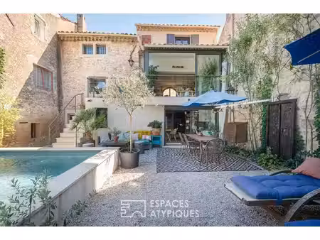 maison de hameau à puyricard : charme des vieilles pierres de 1750