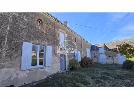15 mn de beaugency - ancien corps de ferme à rénover beau