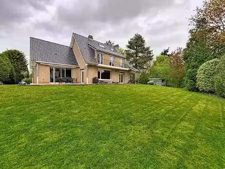 villa individuelle 5 chambres poss 6 avec sous-sol complet