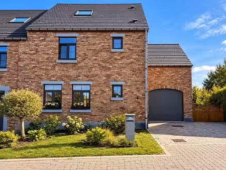 a louer: belle maison récente dans un clos calme à wavre