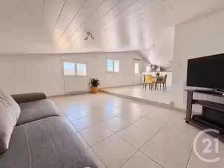 location appartement 3 pièces à saint-hilaire-de-riez (85270) : à louer 3 pièces / 87m² sa