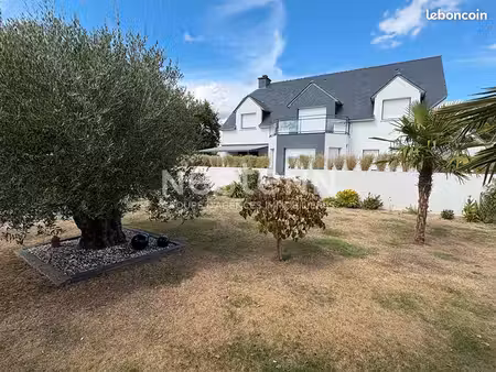 propriété 8 pièces 210 m²