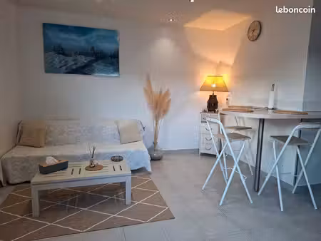 villa tout confort au mois