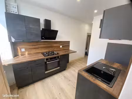 location appartement f3 nozeroy( place principale)