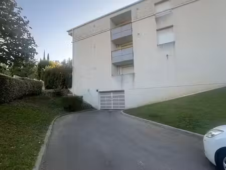 vente parking 24 m²