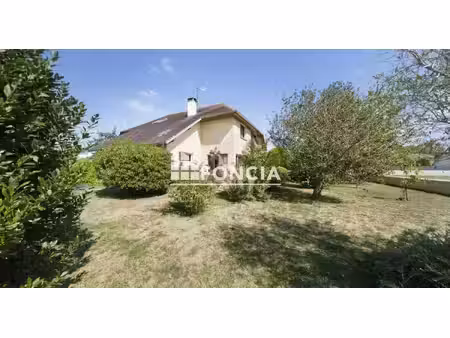 oloron-sainte-marie (64400) – maison atypique 170 m²  dpe c  jardin clos 1000 m²