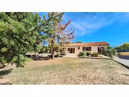 maison plain-pied - 4 chambres - beau terrain
