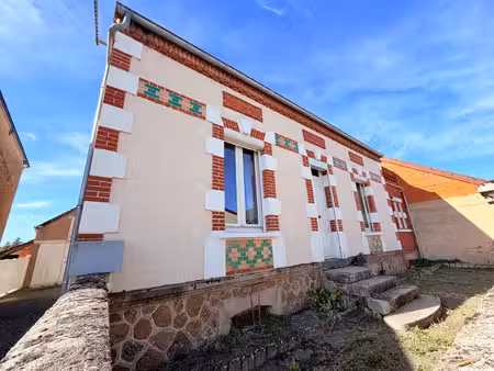 maison à vendre 5 pièces issy l'eveque (71)