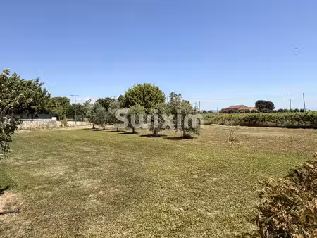 terrain constructible 640 m2 - centre ville travaillan