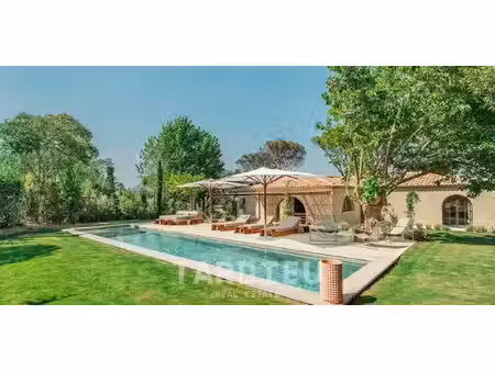villa avec piscine gassin (83)