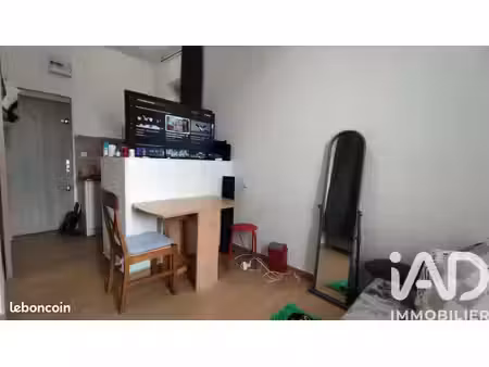 studio 1 pièce 17 m²