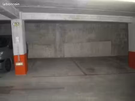 place de parking lyon 3